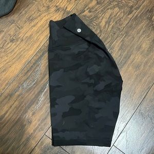 never worn, lulu 8” athletic biker shorts that have just been sitting in drawer.